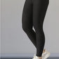 LEGGIN NEGRO CON PUSH UP GRIETAS