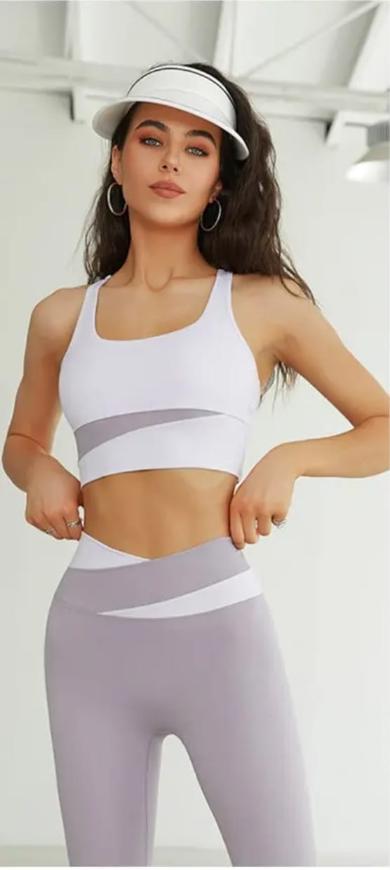 CONJUNTO COMBINADO (con almohadillas extraíbles)